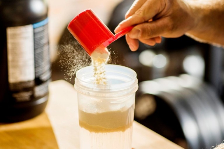 Greater weight loss and positive changes in metabolic outcomes achieved with regular consumption of high-protein, high fiber shakes