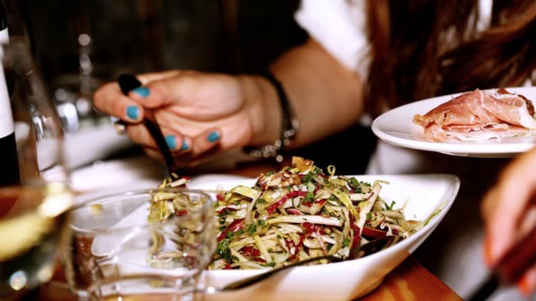 Want to stay mentally sharp longer? Eat a healthy diet now